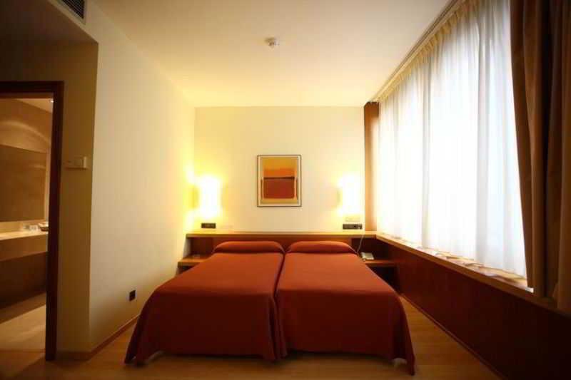 Duque de Wellington Hotel Vitoria-Gasteiz Buitenkant foto