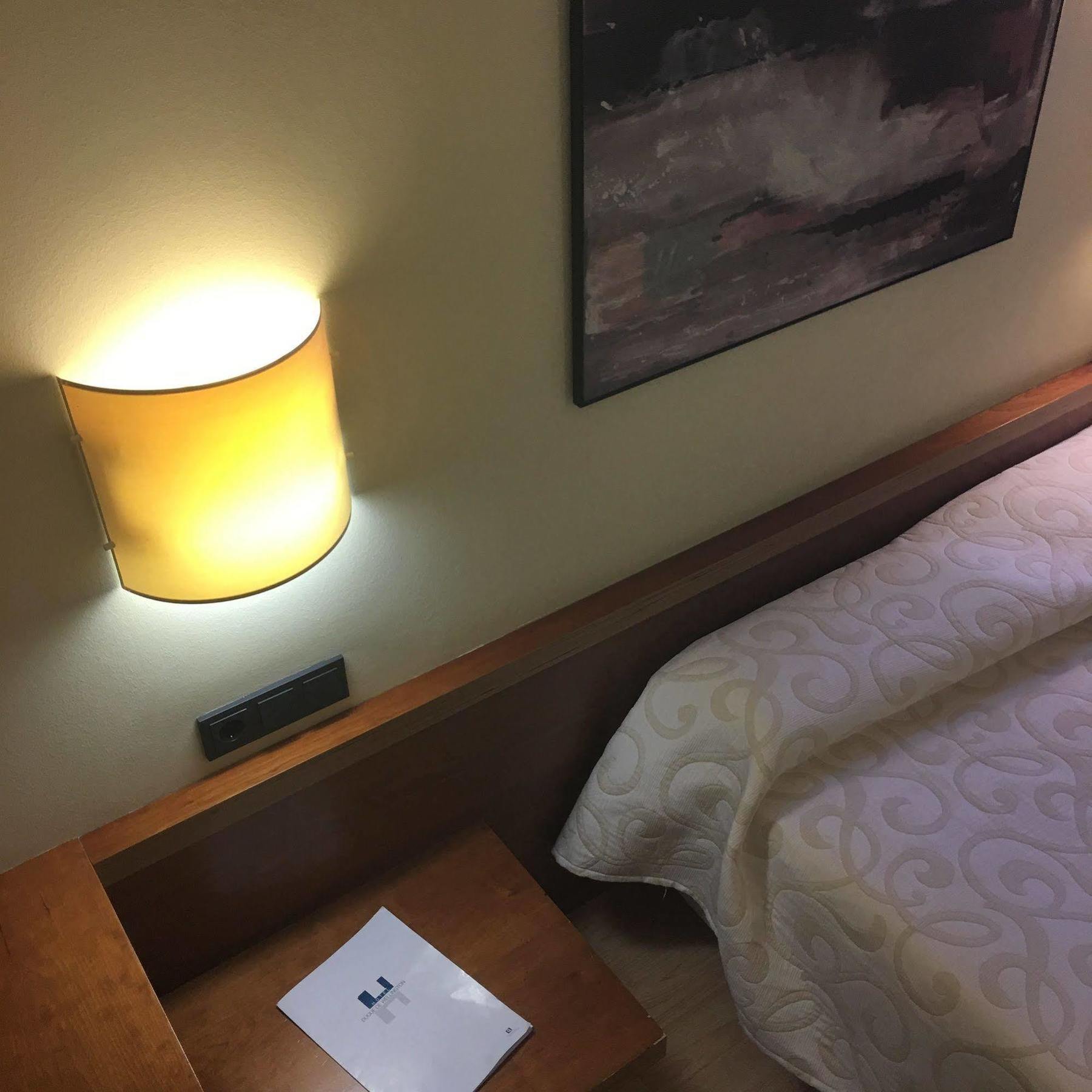 Duque de Wellington Hotel Vitoria-Gasteiz Buitenkant foto
