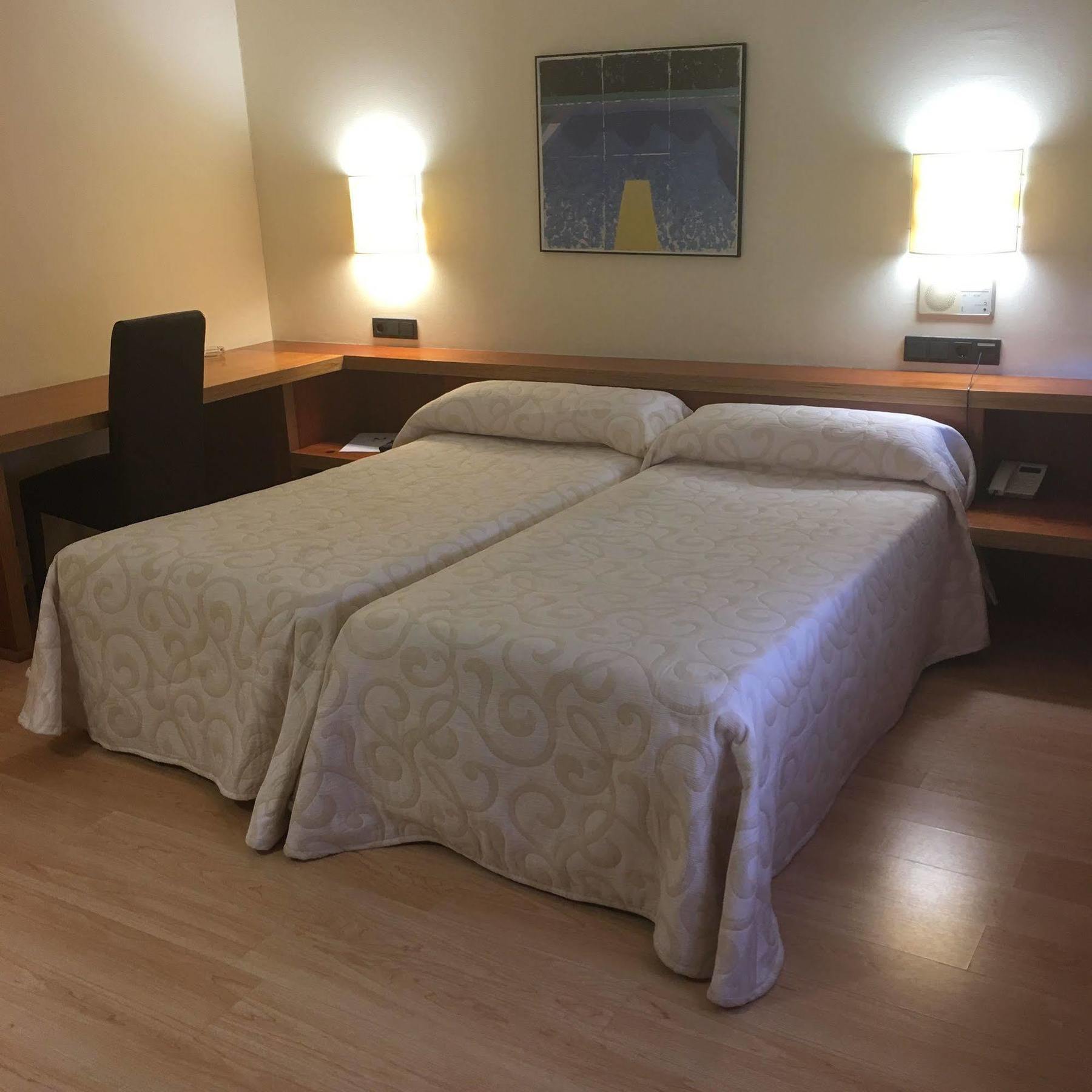 Duque de Wellington Hotel Vitoria-Gasteiz Buitenkant foto