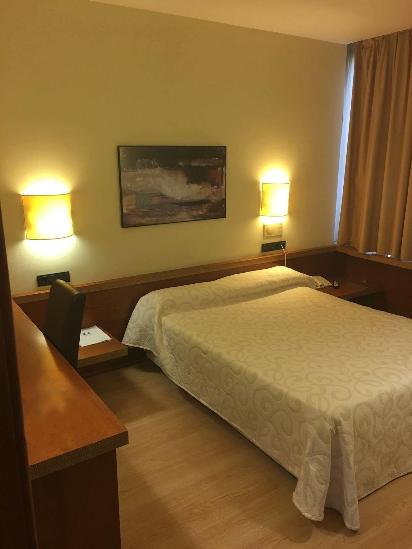 Duque de Wellington Hotel Vitoria-Gasteiz Buitenkant foto